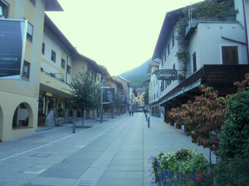 The main Promenade of Lana.
